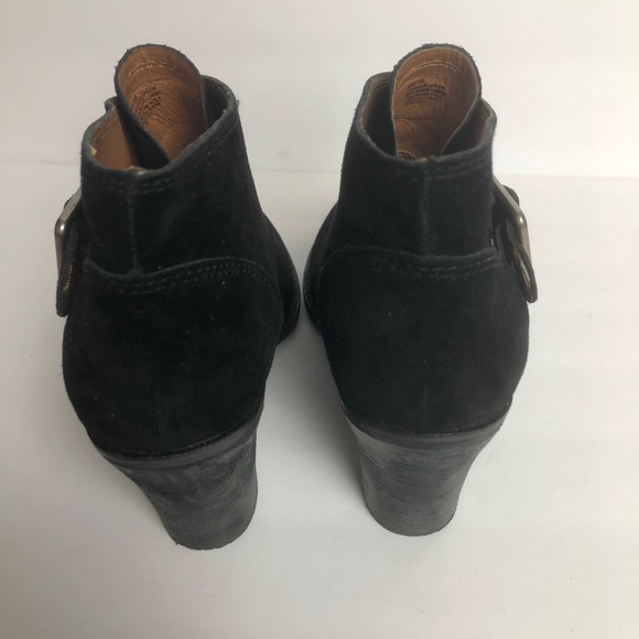 Lucky Brand | Mickie Buckle Black Ankle Boots - Picture 4 of 8
